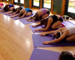 TEEN YOGA